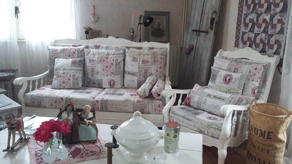 Maison D'Hotes Le Lavoir Fontaines  Екстер'єр фото