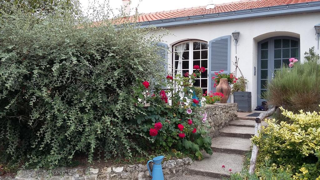 Maison D'Hotes Le Lavoir Fontaines  Екстер'єр фото